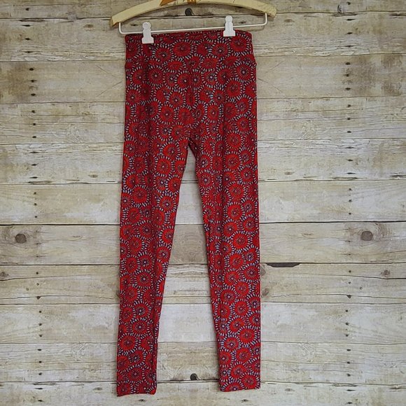 NWT OS One Size LuLaRoe Legging - Turquoise Blue Circle Designs on Red - Picture 1 of 4